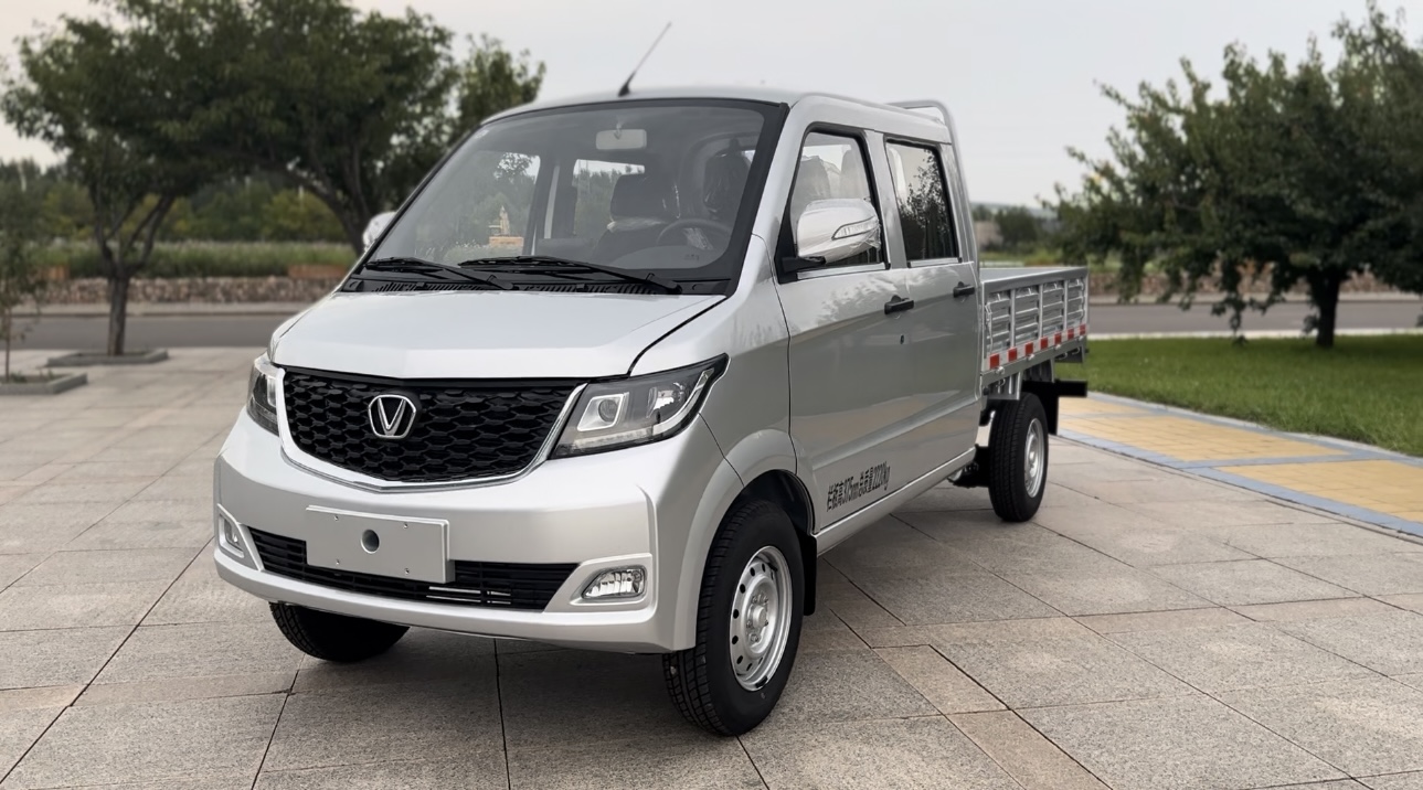 1710400567588560.jpg 2024斑马整车图片-前脸.jpg