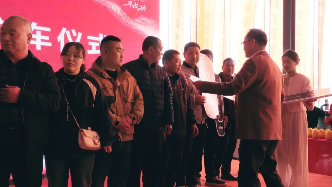 1745561938774160.jpg 640 (1).jpg